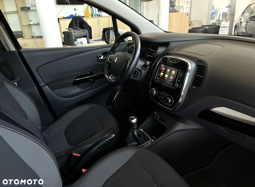 Renault Captur ENERGY TCe 120 Intens - 23