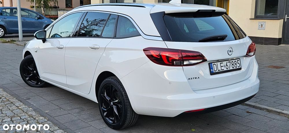 Opel Astra 1.6 D Start/Stop Dynamic - 33