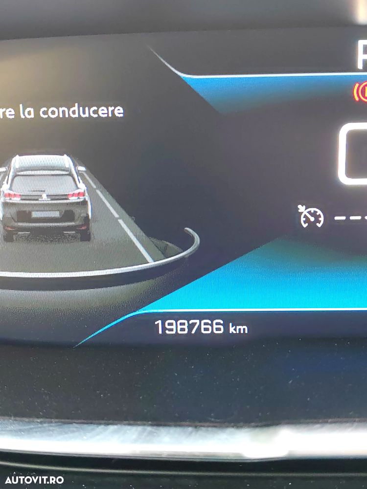 Peugeot 5008 BlueHDI 130 EAT8 Allure - 25