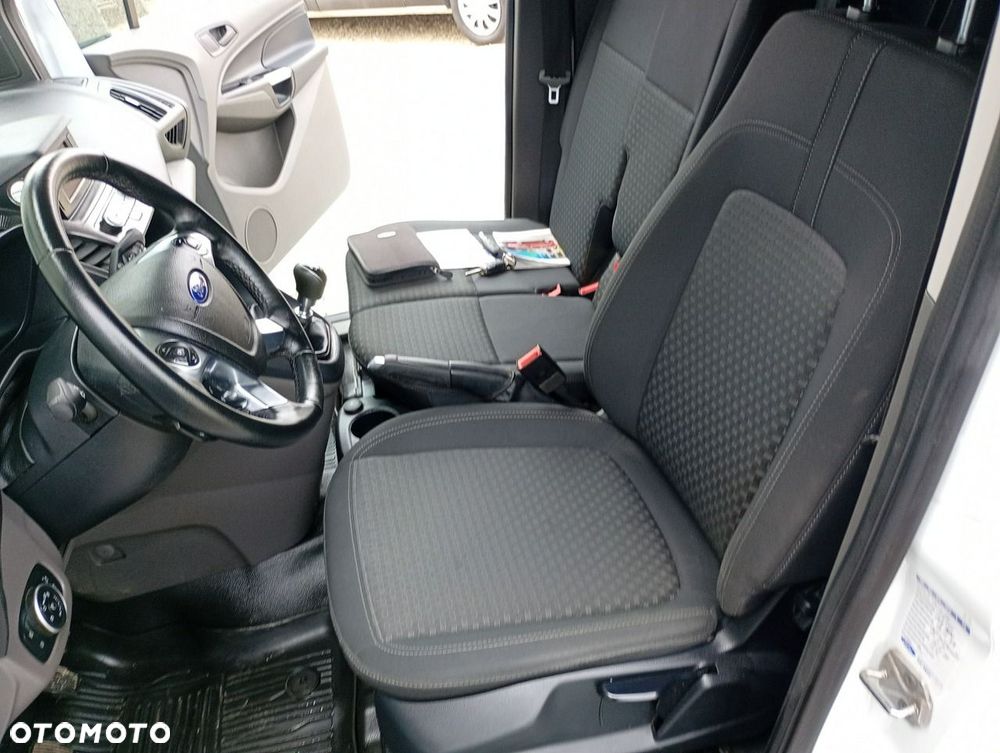 Ford Connect - 25
