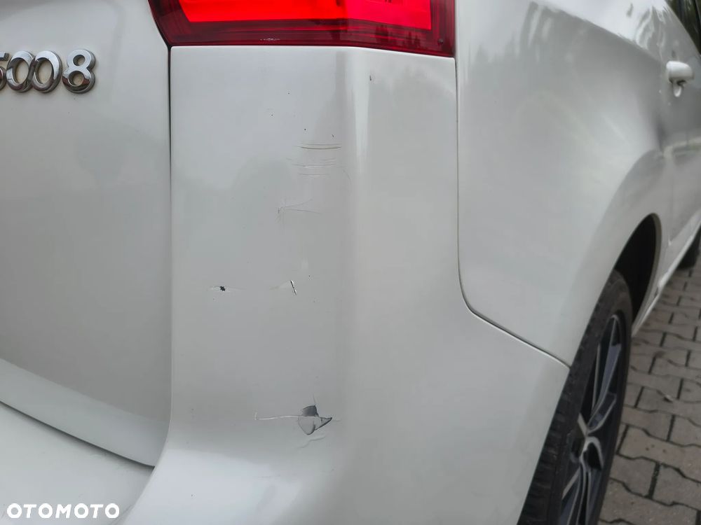 Peugeot 5008 HDI 160 Automatik Active - 9