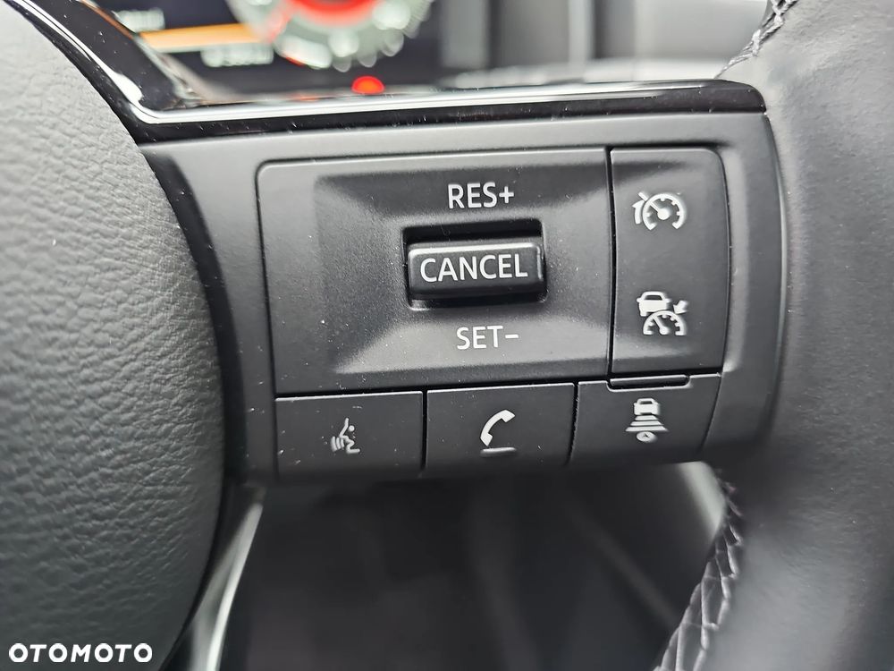 Nissan Qashqai 1.3 DIG-T mHEV N-Connecta - 16