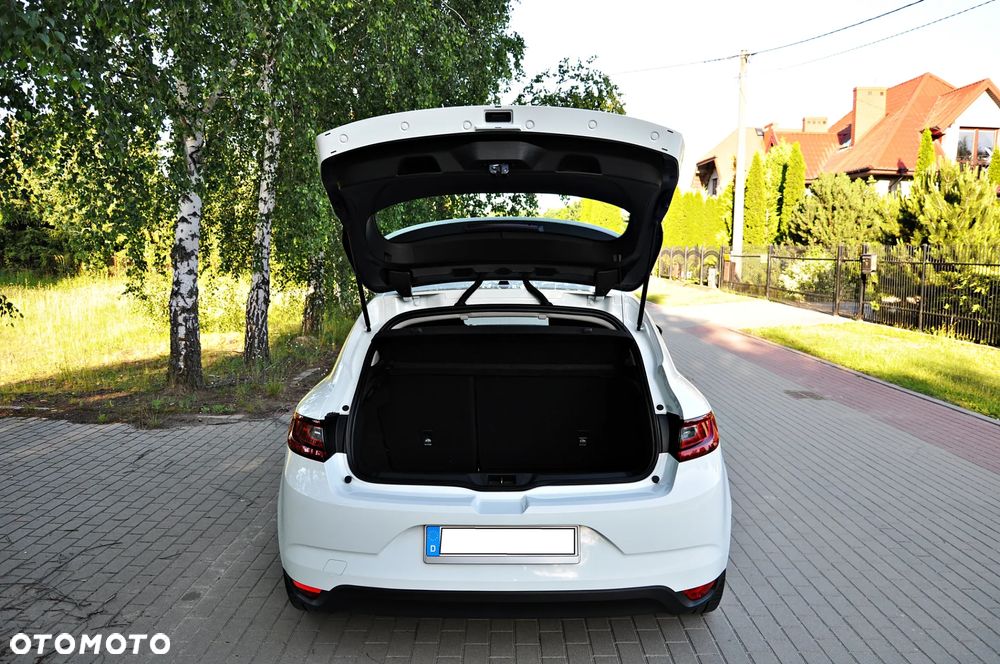 Renault Megane ENERGY TCe 100 EXPERIENCE - 24