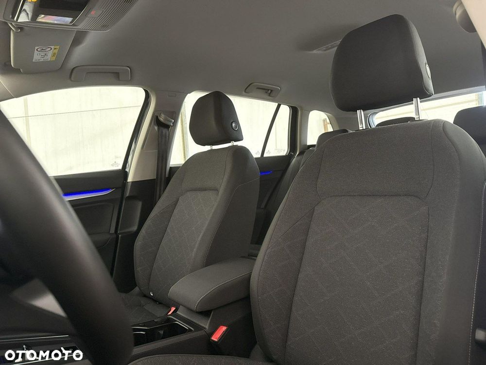 Volkswagen Golf - 12