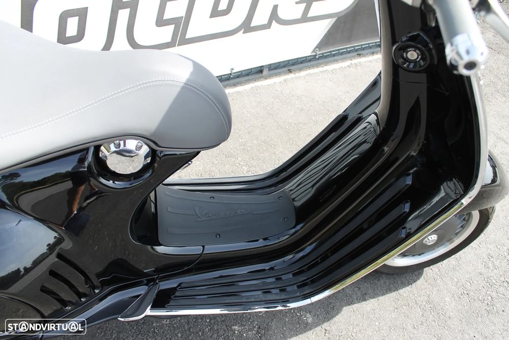 Piaggio Vespa 946 Ricordo - 16