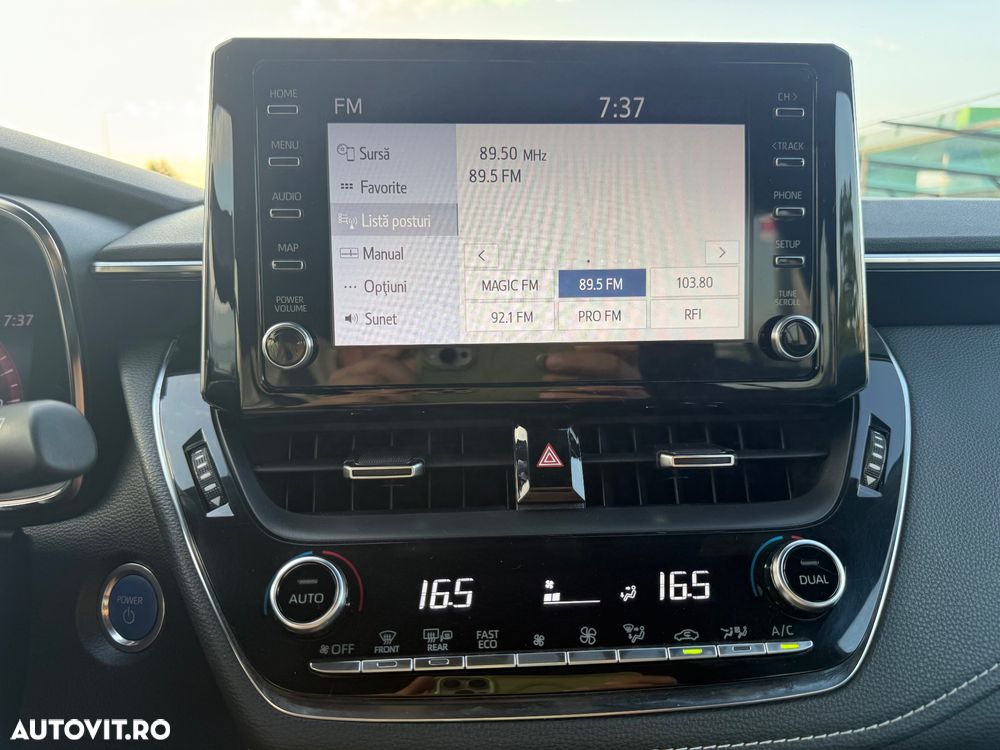 Toyota Corolla 1.8 HSD Exclusive interior Negru - 33