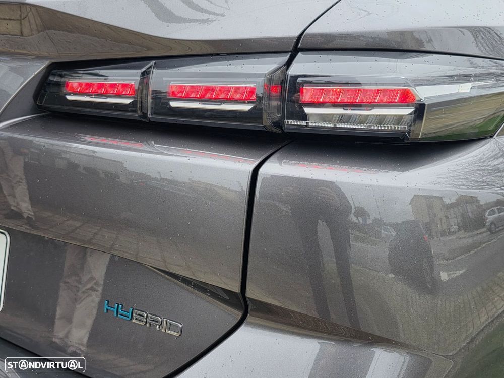 Peugeot 308 SW 1.6 Hybrid Allure Pack e-EAT8 - 23