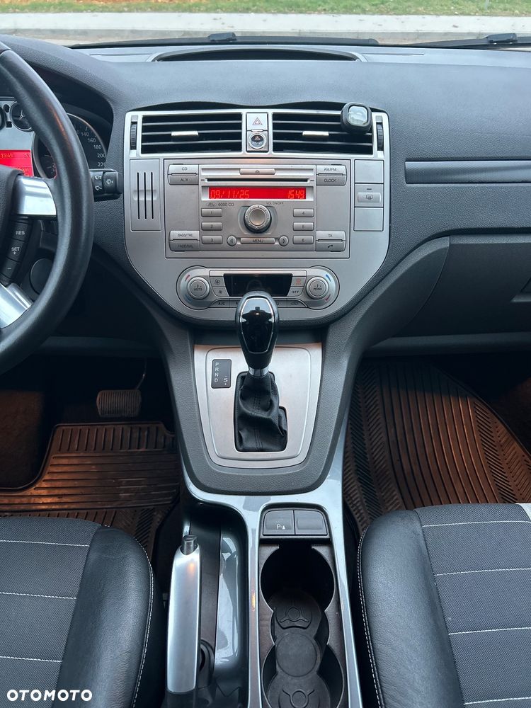 Ford Kuga 2.0 TDCi 4x4 Titanium - 11