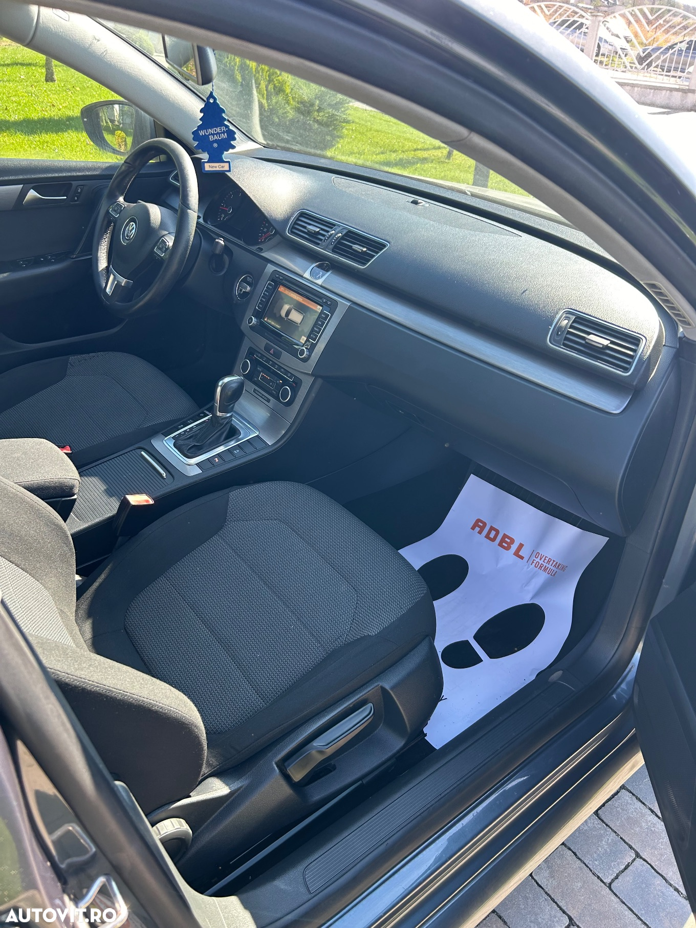 Volkswagen Passat Variant 2.0 Blue TDI DSG SCR Comfortline - 11