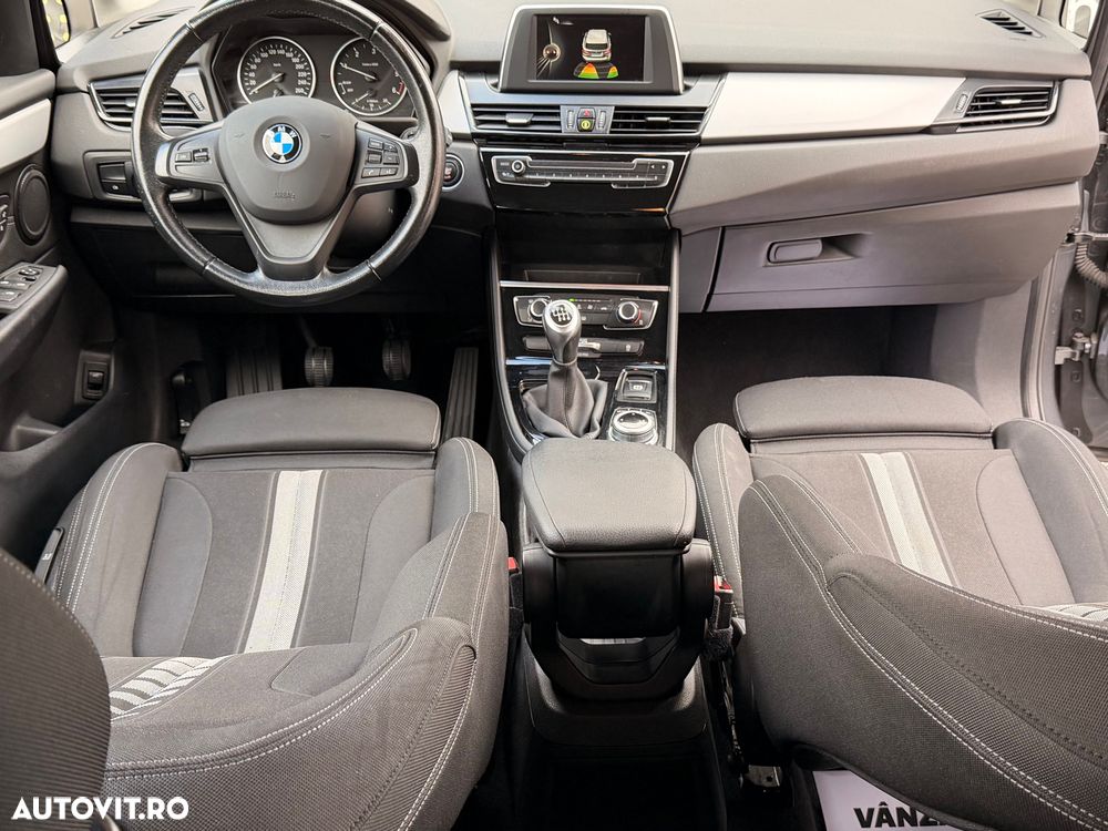 BMW Seria 2 216d Luxury Line - 7