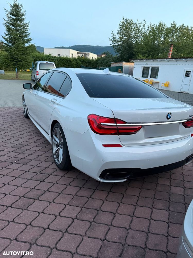 BMW Seria 7 740i - 9