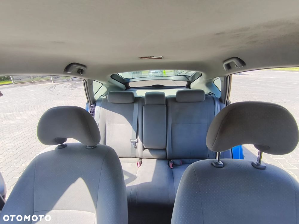 Toyota Prius - 14