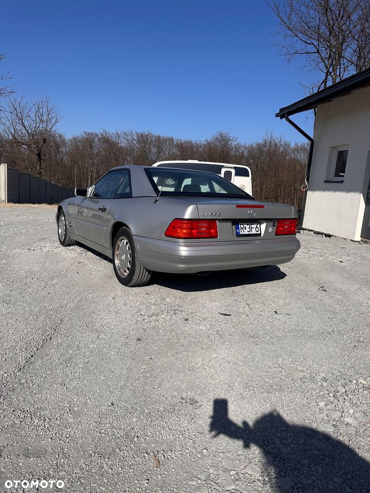 Mercedes-Benz SL - 15