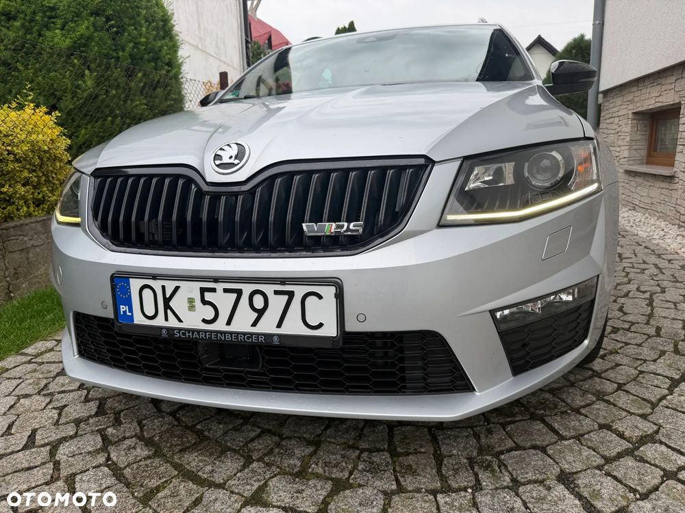 Skoda Octavia 2.0 TDI RS DSG - 4