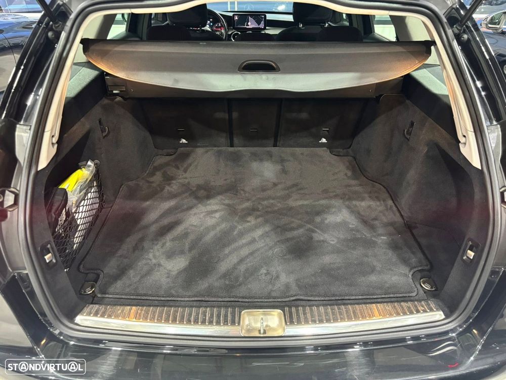 Mercedes-Benz C 200 - 9