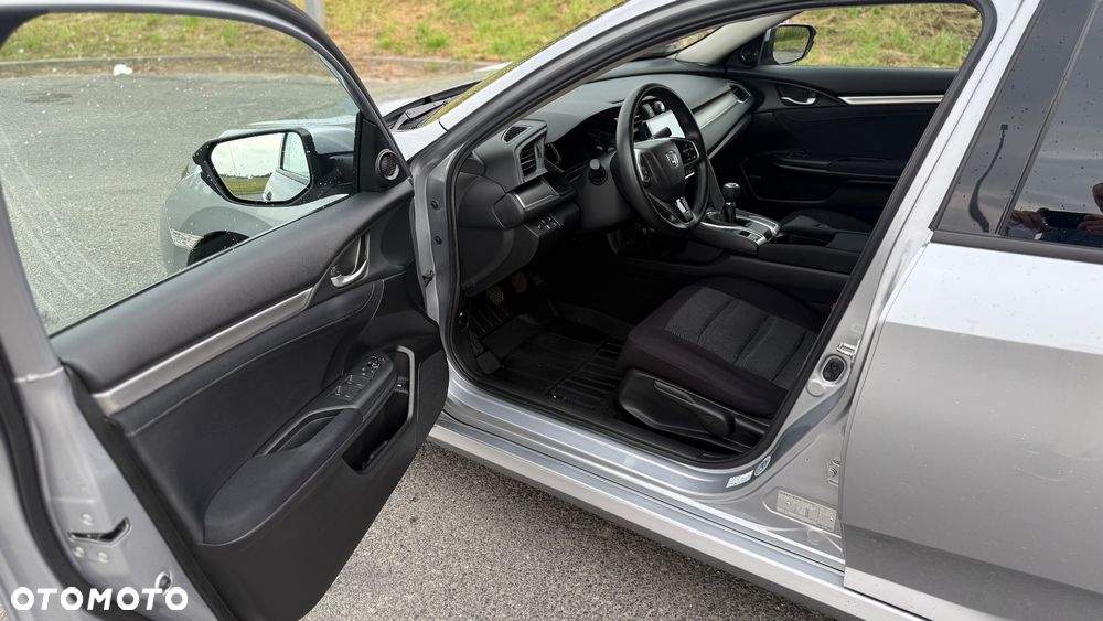 Honda Civic 1.5 T Comfort - 9