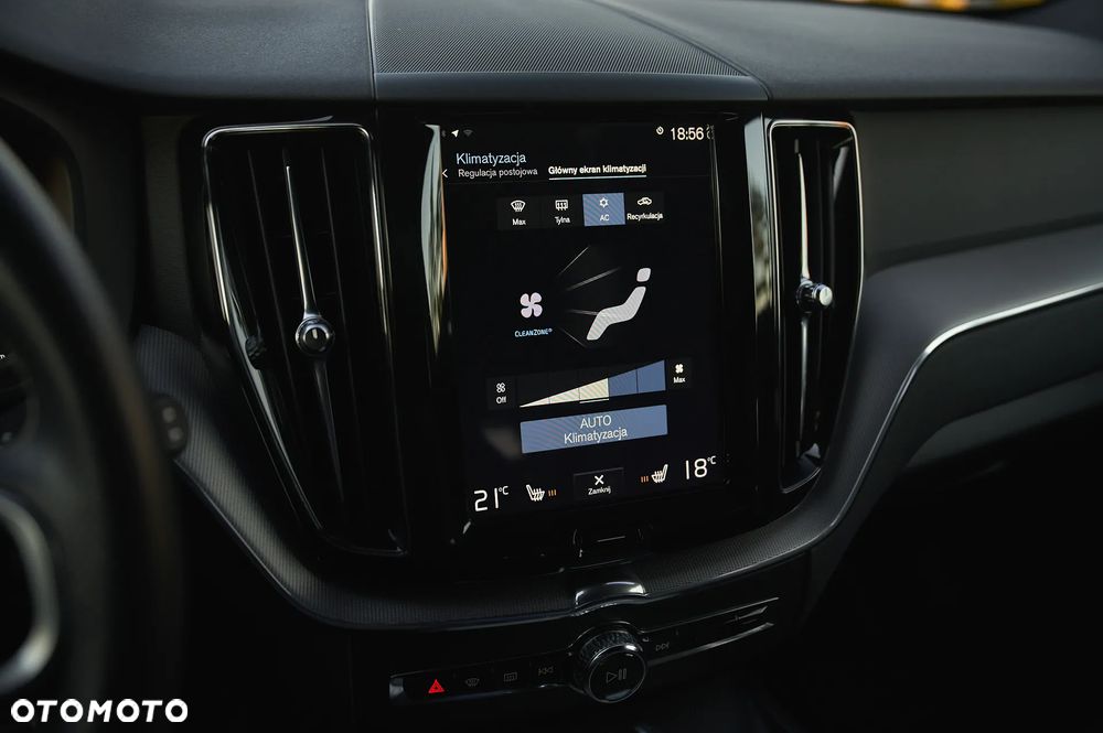 Volvo XC 60 D4 R-Design - 34