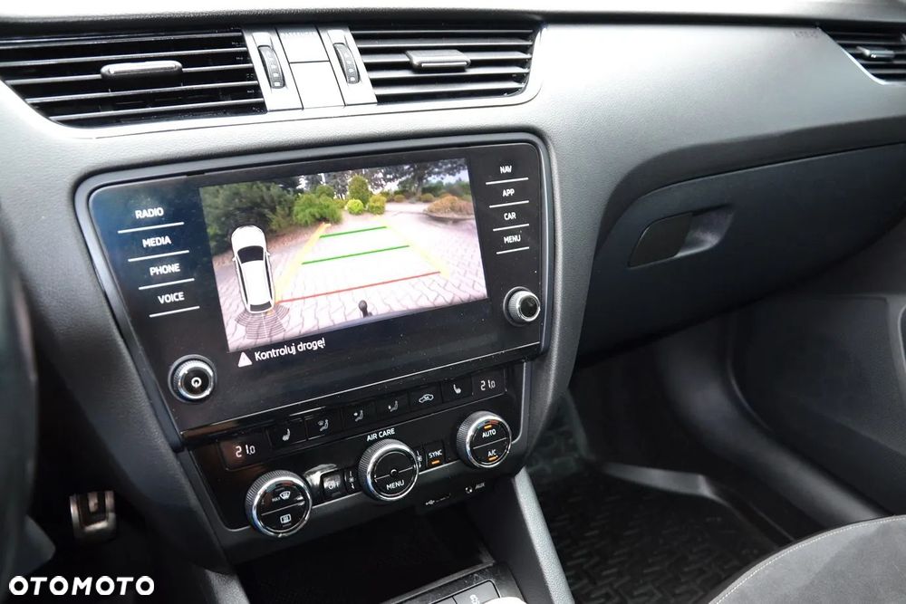 Skoda Octavia 2.0 TDI 4x4 Elegance DSG - 22
