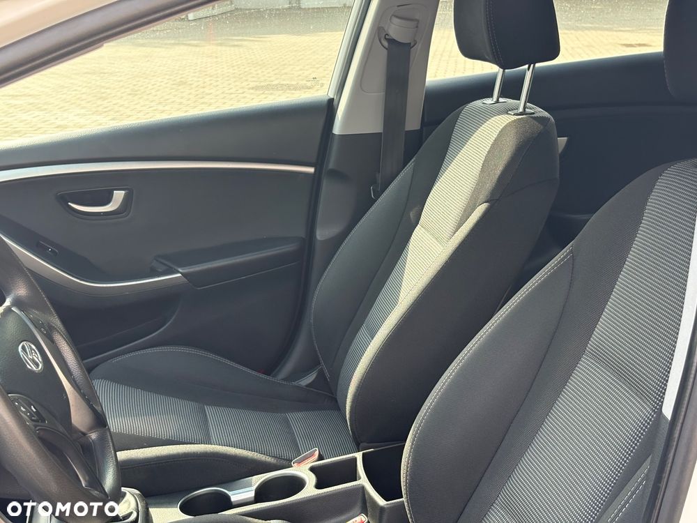 Hyundai i30 1.6 Classic - 14