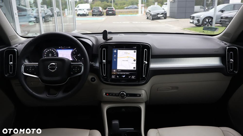 Volvo XC 40 T3 Momentum Pro - 10