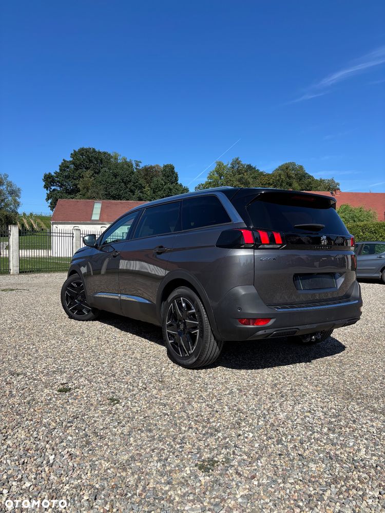 Peugeot 5008 2018 photo 4