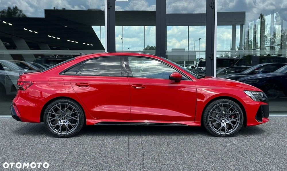 Audi RS3 Limousine - 6