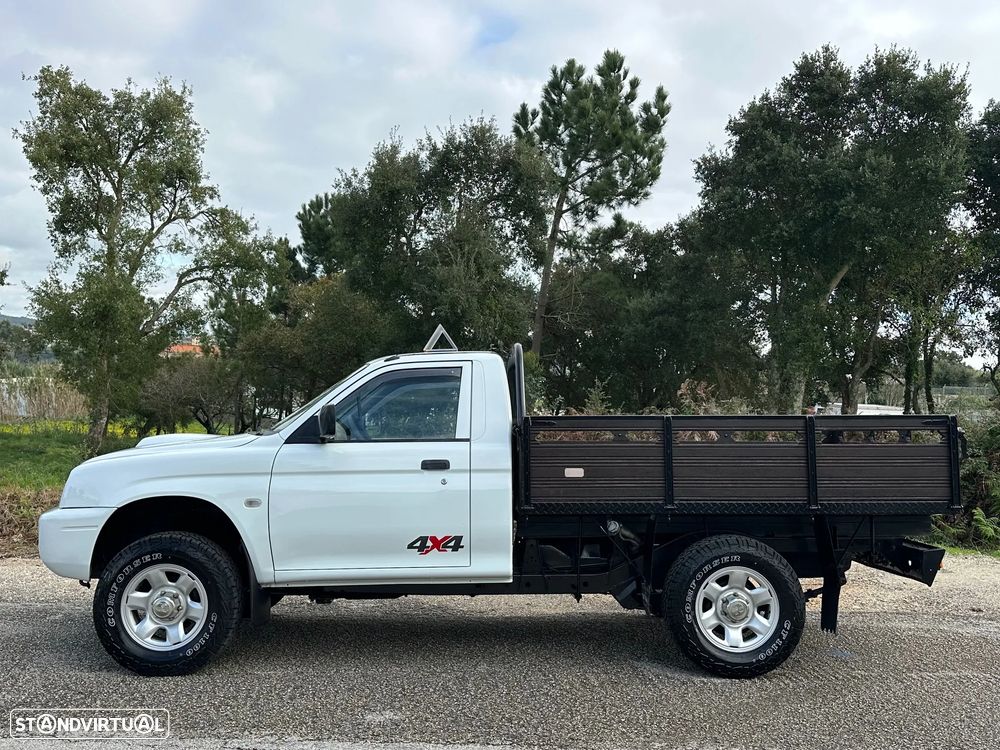 Mitsubishi L200 2.5 TD Club 3L CM - 4