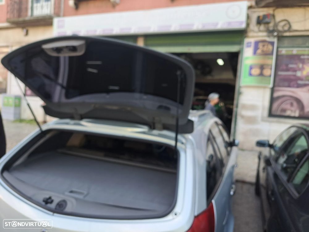 Renault Laguna Break 2.2 dCi Privilège - 8