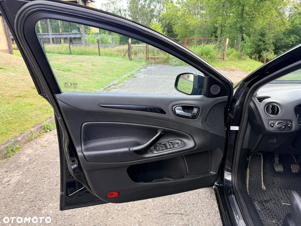Ford Mondeo 2.0 TDCi Titanium - 14