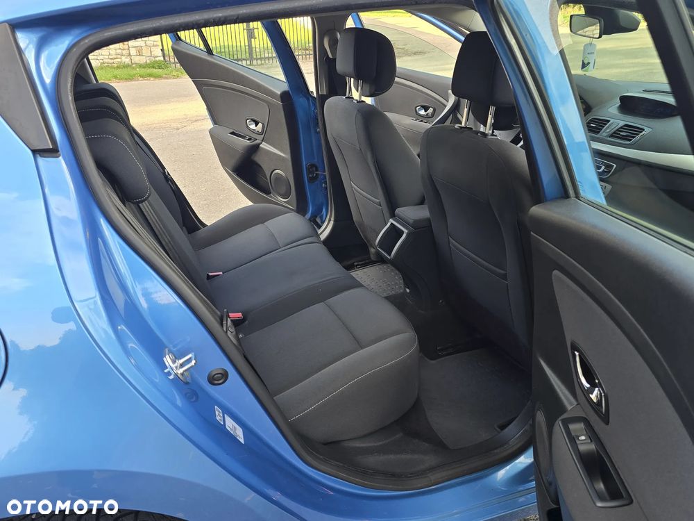 Renault Megane 1.6 16V Limited - 10