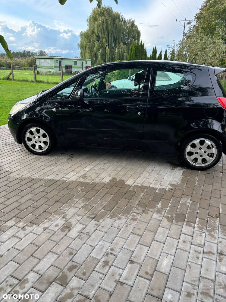 Mitsubishi Colt - 3