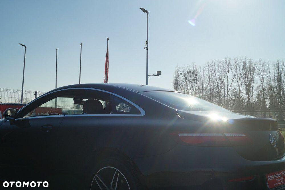 Mercedes-Benz Klasa E - 36