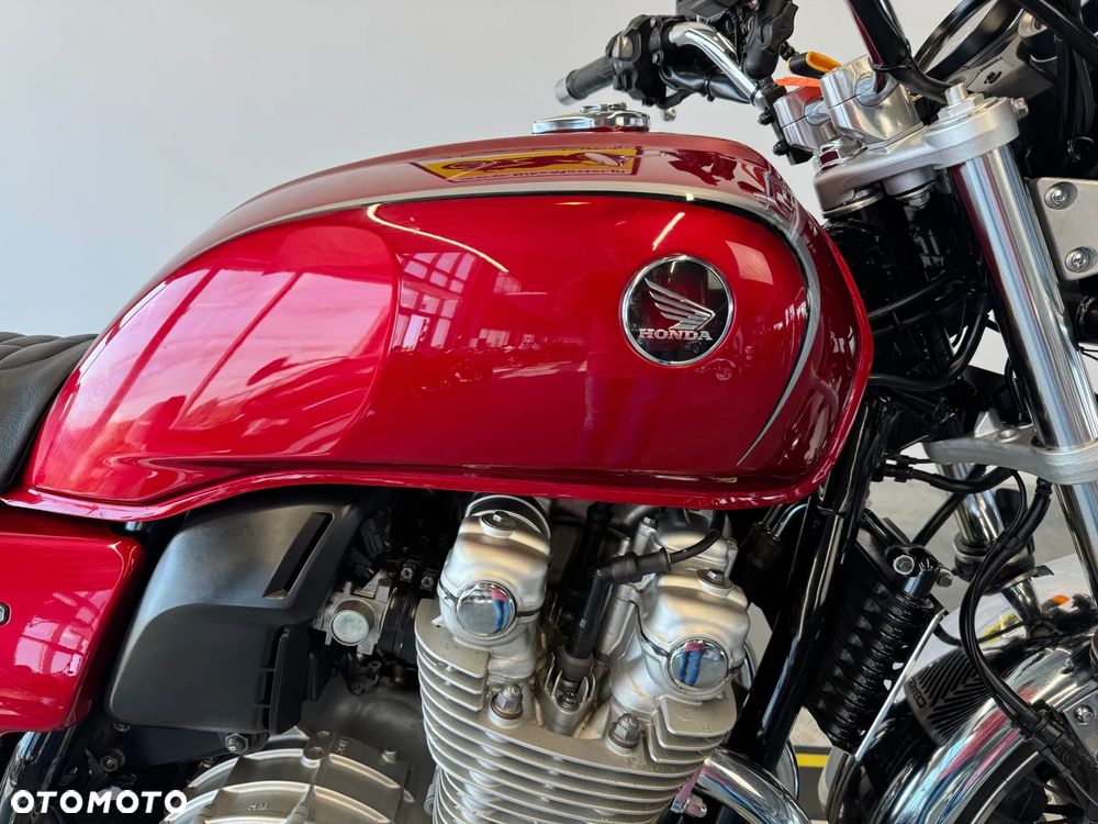 Honda CB - 11