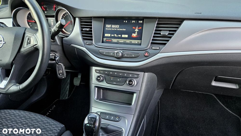 Opel Astra 1.4 Turbo Business - 40