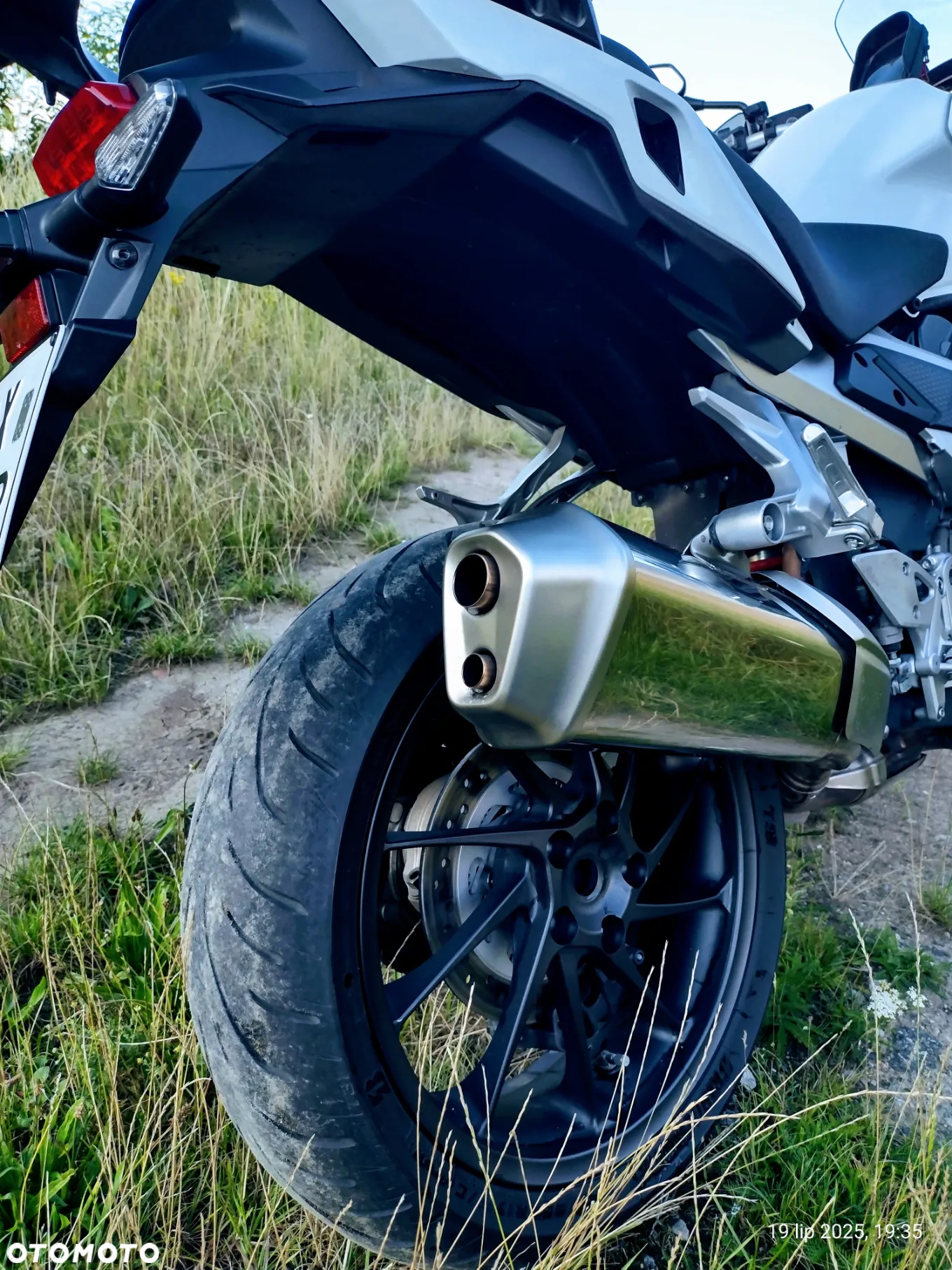 Honda VFR - 6