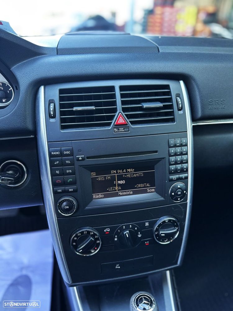 Mercedes-Benz B 180 CDI Autotronic - 11