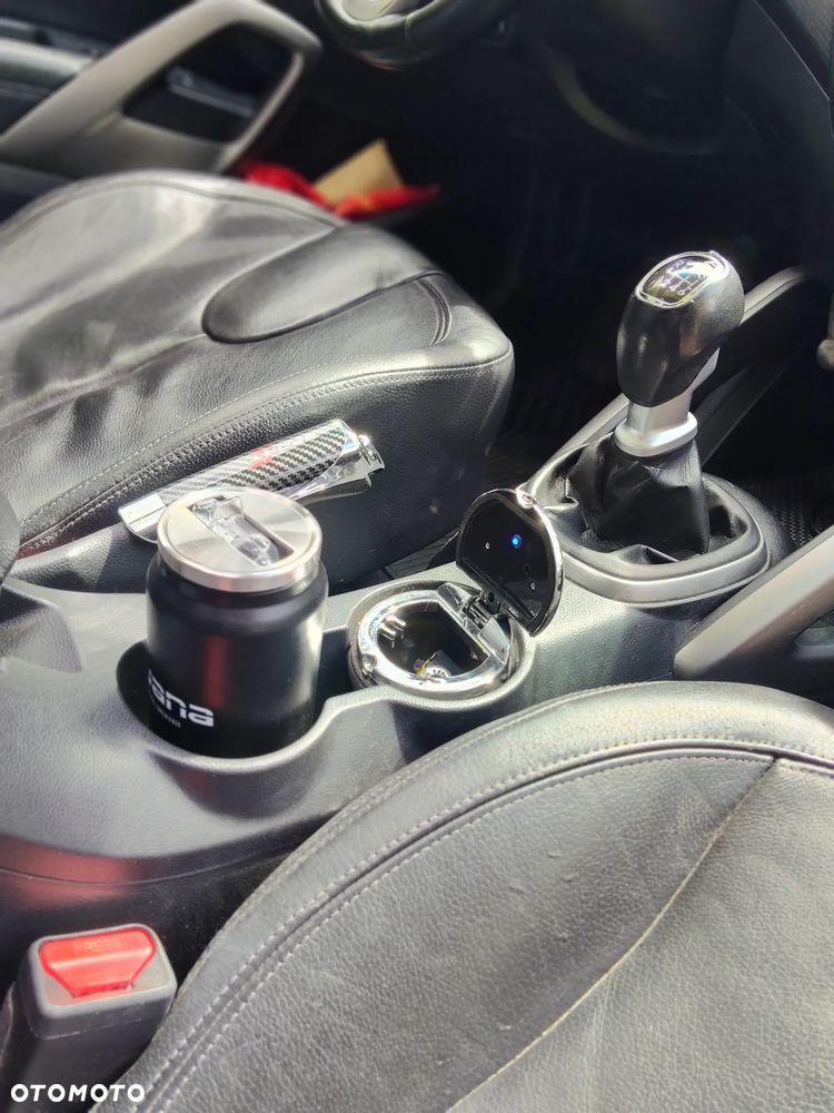 Hyundai Veloster 1.6 GDI Premium - 5