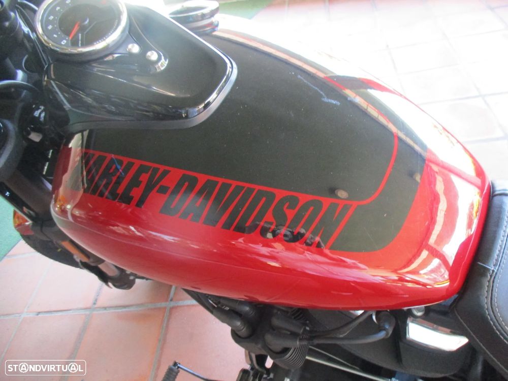 Harley-Davidson Softail 114 FAT BOB - 12
