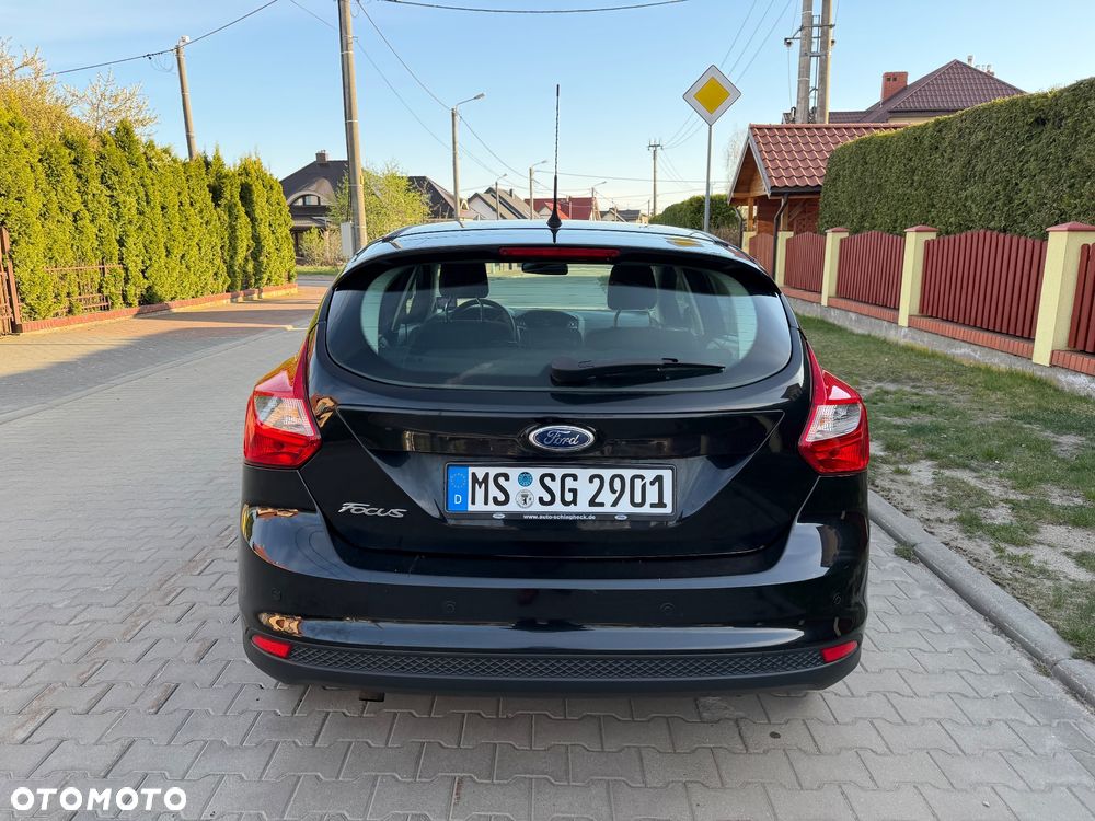 Ford Focus 1.6 TDCi DPF Champions Edition - 16