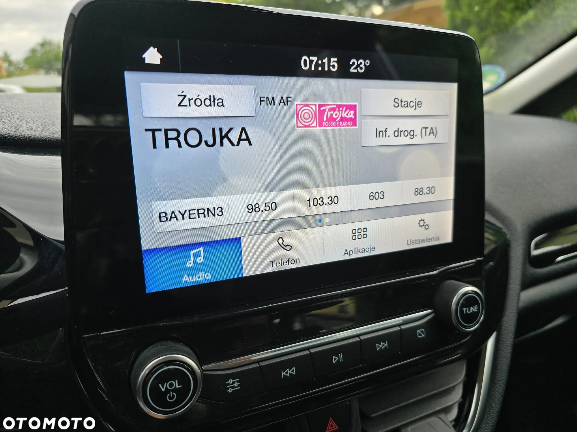 Ford Fiesta 1.0 EcoBoost S&S COOL&CONNECT - 32