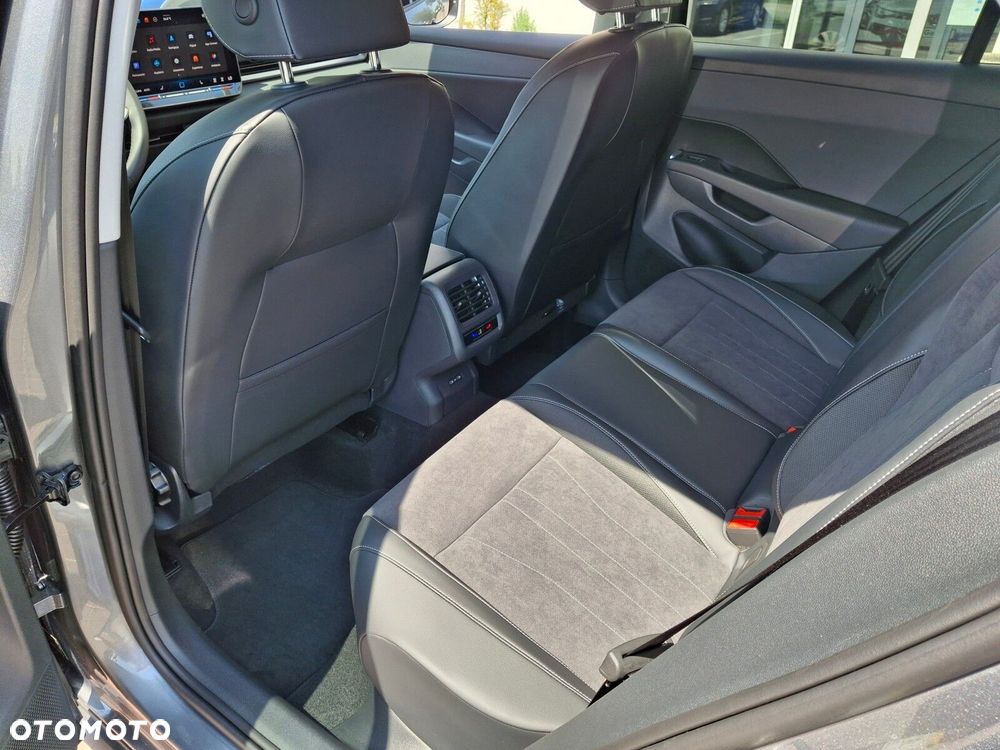 Volkswagen T-Roc 1.5 TSI Style DSG - 18