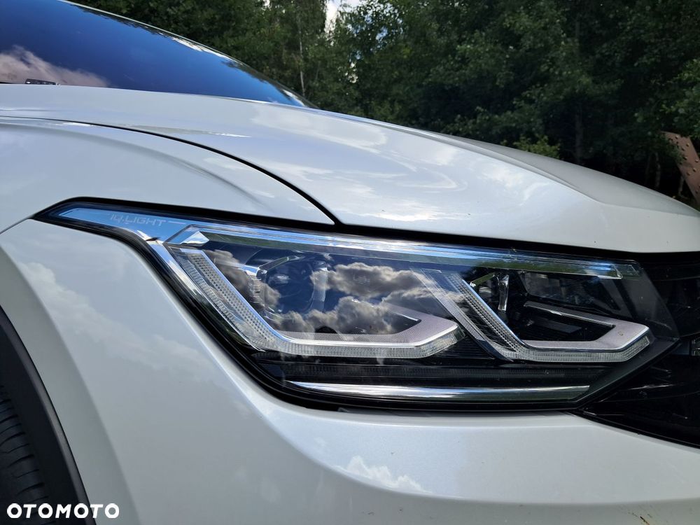 Volkswagen Tiguan 2.0 TDI SCR 4MotION DSG R-Line - 13
