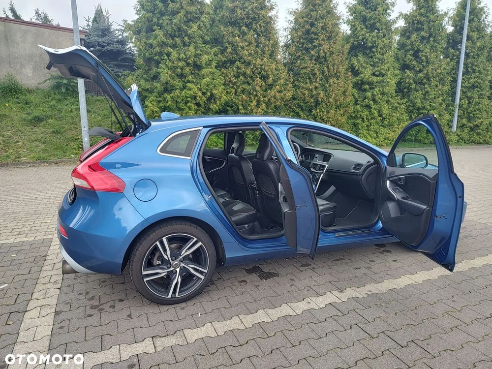 Volvo V40 T5 Drive-E R-Design Momentum - 11