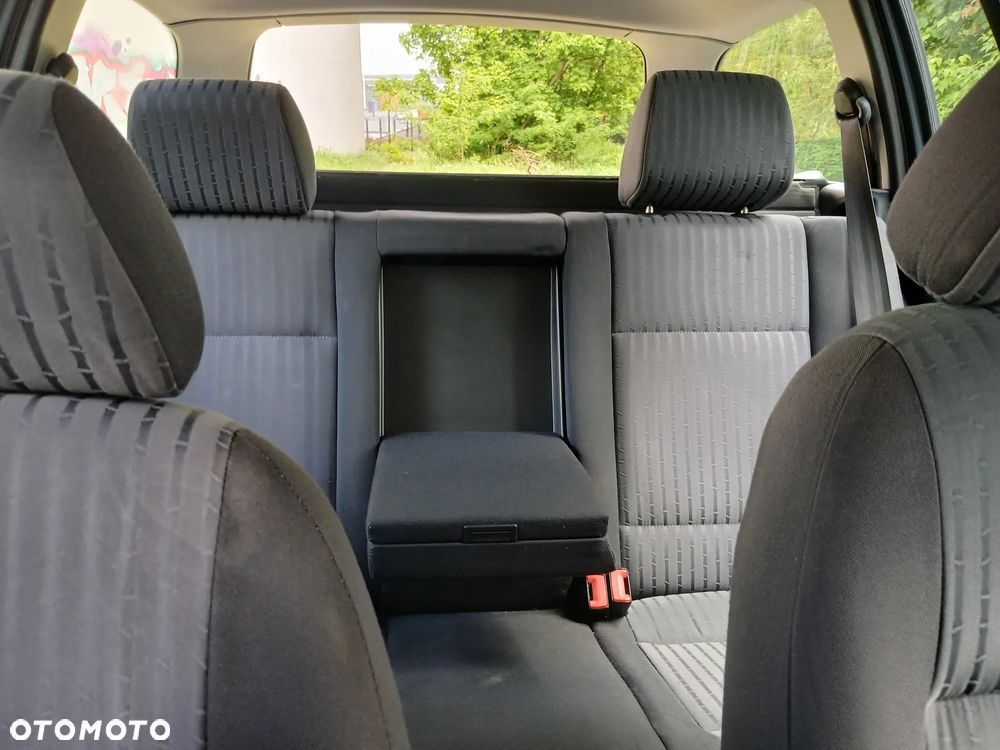 Skoda Octavia 2.0 Ambiente - 11