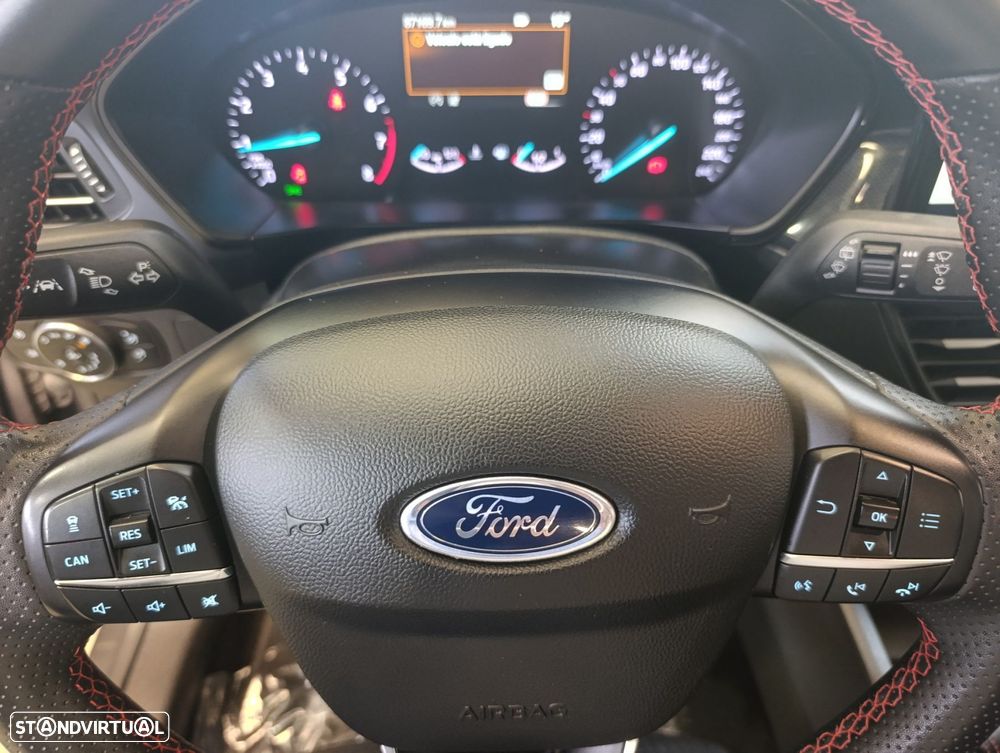 Ford Focus 1.0 EcoBoost MHEV ST-Line - 12