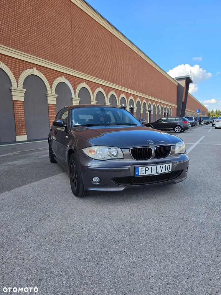 BMW Seria 1 120i - 17