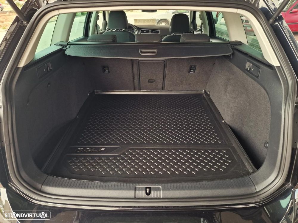 VW Golf Variant 1.0 TSI GPS Edition DSG - 24