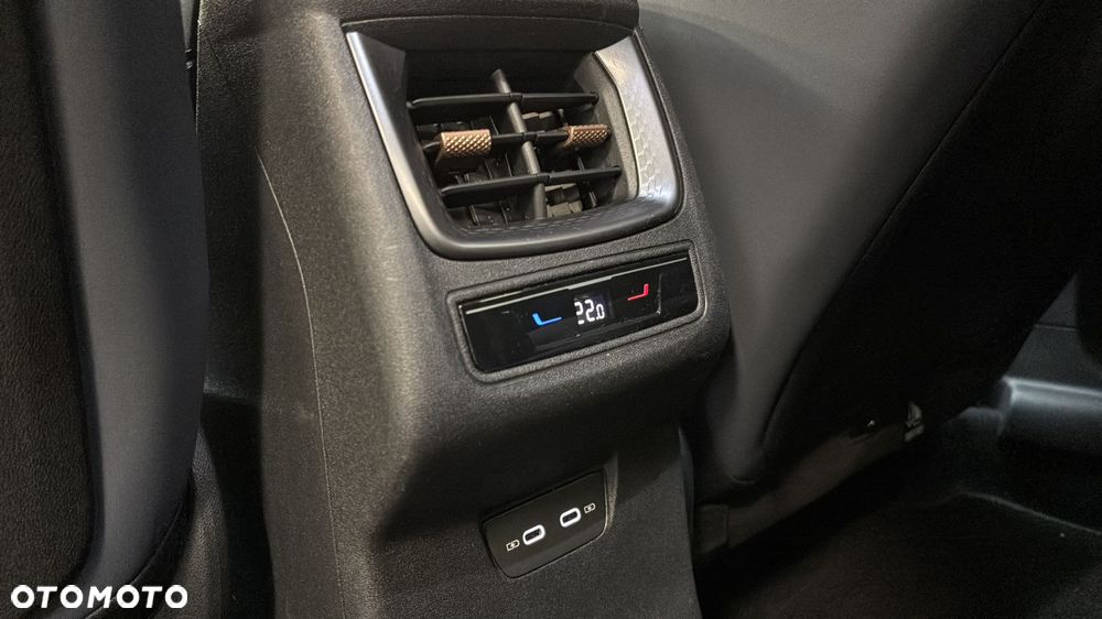 Cupra Terramar 1.5 eTSI mHEV DSG - 24