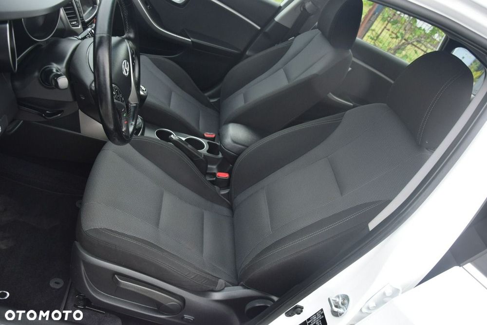 Hyundai i30 - 27