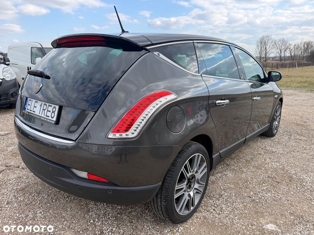 Lancia Delta 2.0 MultiJet 16v Oro - 3